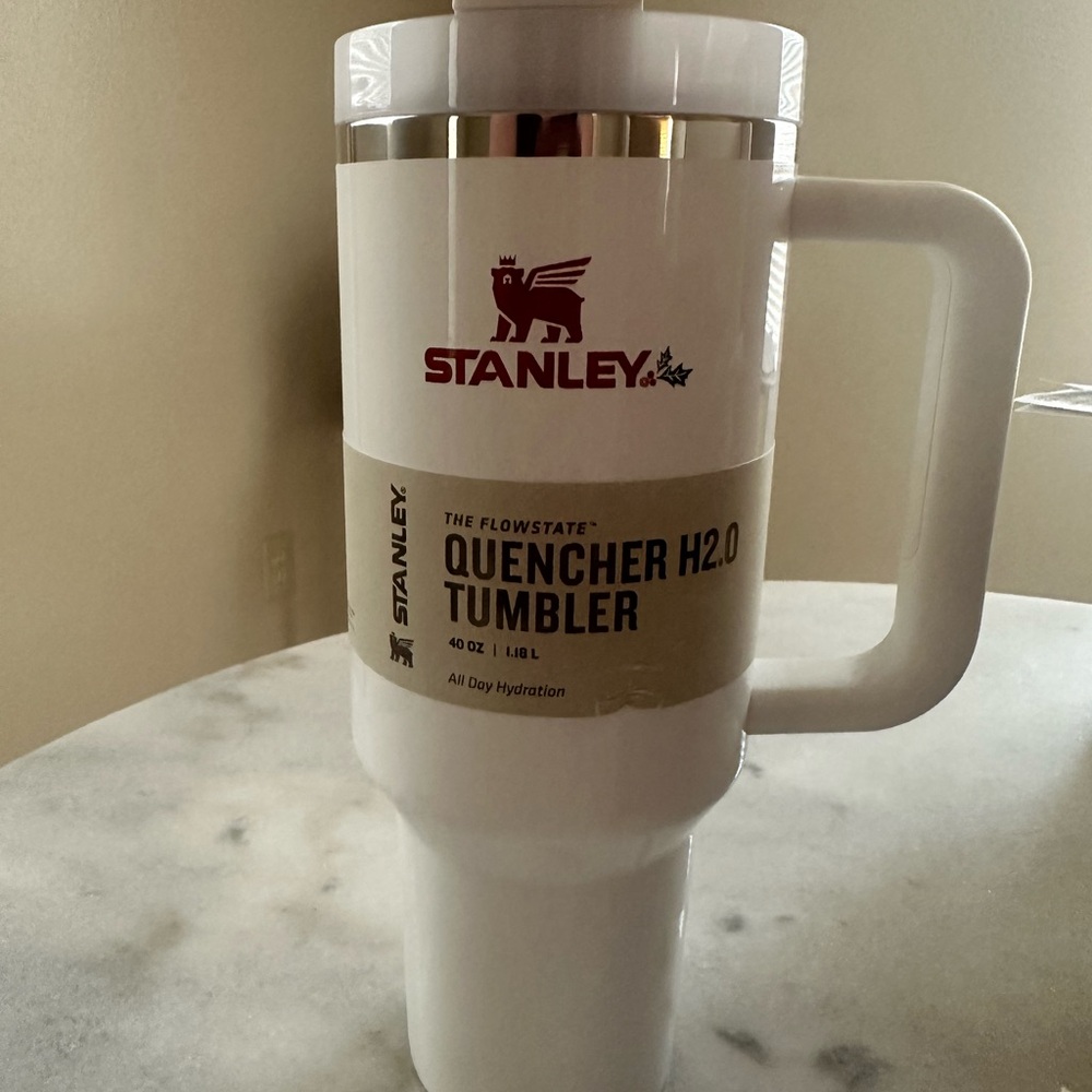 Stanley White Quencher H2.0 Tumbler